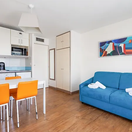 Rio - 200 M Plages - App 6pers- Climatise, Terrasse, Piscine, Parking * Cannes